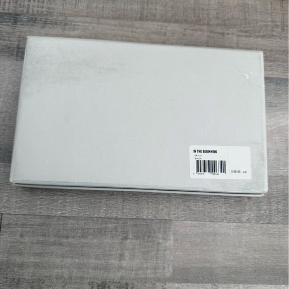 Status Anxious In The Beginning Wallet - Picture 6 of 6